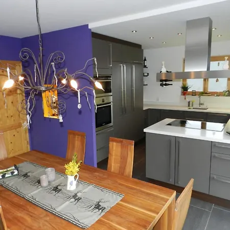 Appartamento Panorama- Appartement-fewo- Dusche Oder Bad- Wc 7-bettwohnung By Interhome Zweisimmen