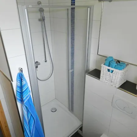 Апартаменты Panorama- Appartement-fewo- Dusche Oder Bad- Wc 7-bettwohnung By Interhome Цвайзиммен